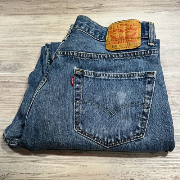 Levi's 550 Relaxed Fit Tapered Leg Men's Sz 36x34 Jeans Medium Wash Blue Denim - Picture 11 of 13